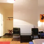 Maverick アパートホテル