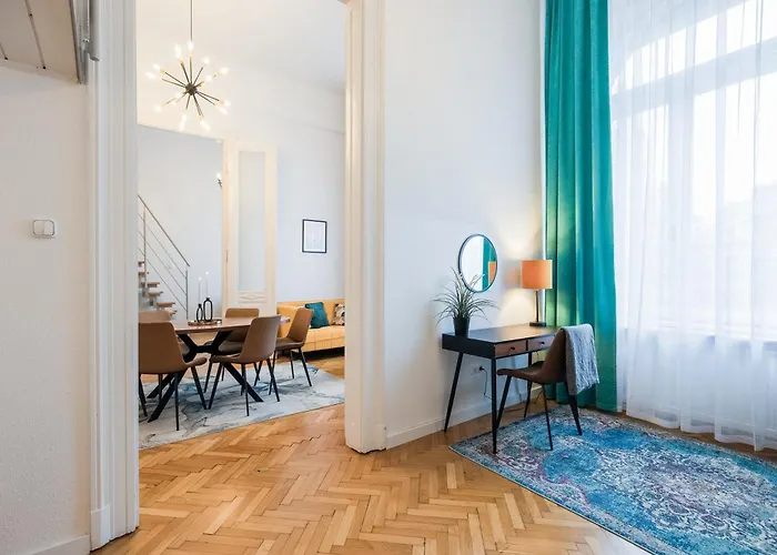 Maverick 3* Budapest