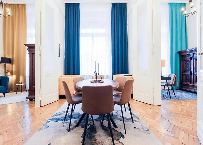 Maverick 3* Budapest